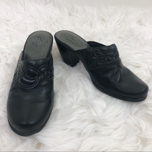 Clarks Shoes - Clark's Black Floral Embroidery Leather Mules 7.5M